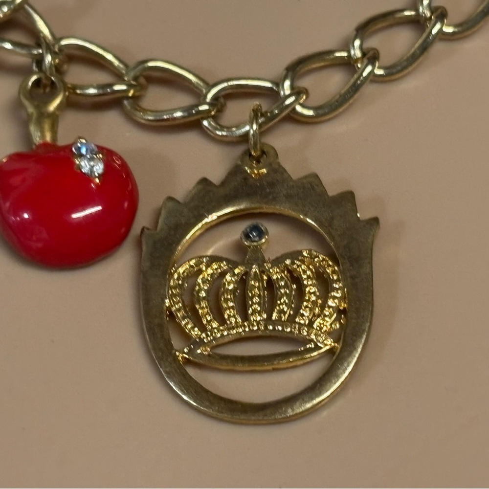 Rare Find!❤️Juicy Couture Choose Juicy Charm Necklace - Picture 2 of 6